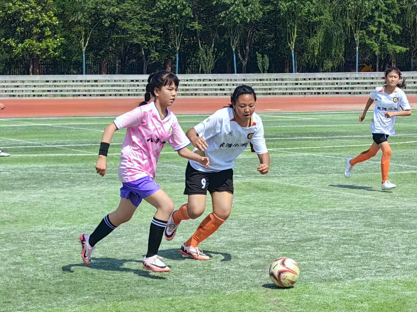 IM电竞比赛-足球比赛中选手们的斗志和毅力备受赞誉